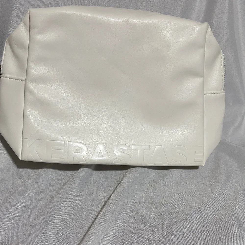 KERASTASE PARIS White Cosmetic Bag